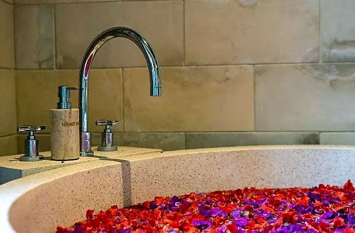 Cabin Tala Honeymoon Private Kelusa